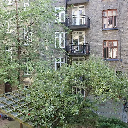 One In The Heart Of Copenhagen, With Full Kitchen *